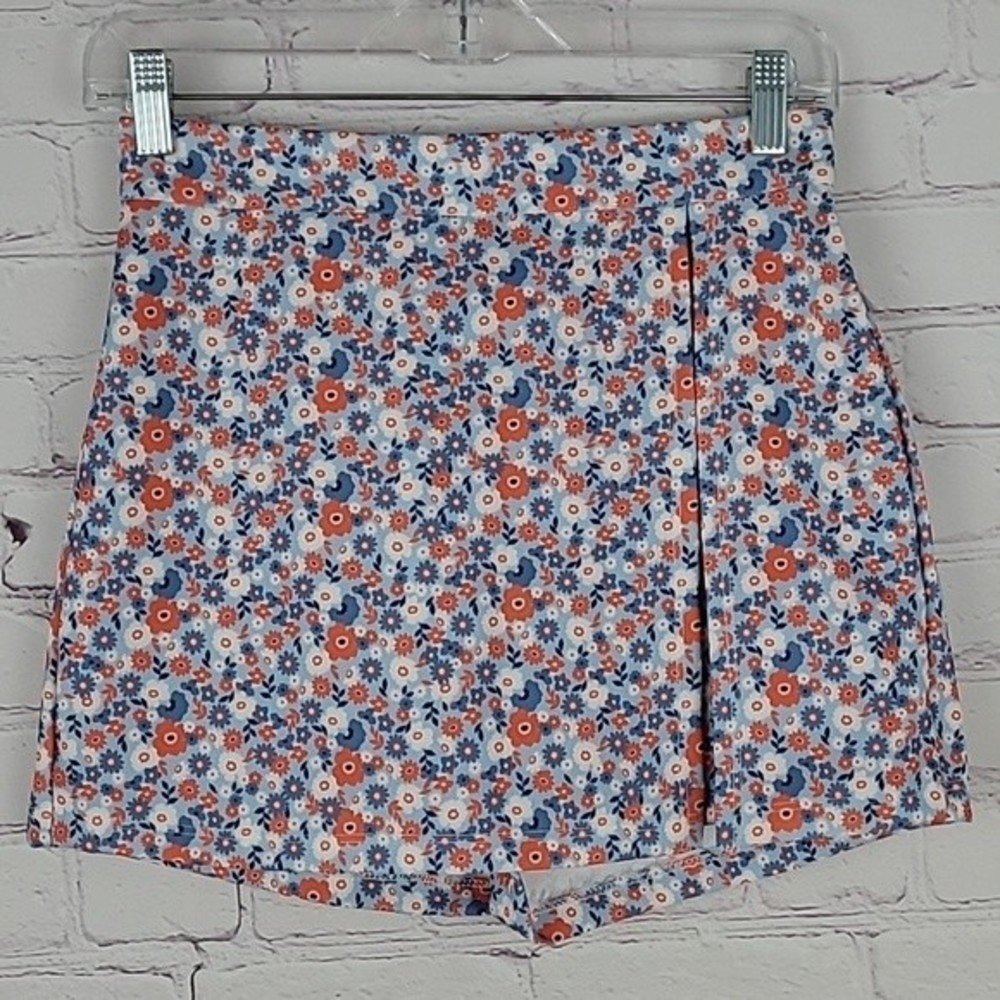 Altar'd State Blue White and Orange Floral Print skort.Size Small